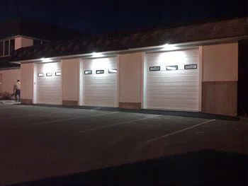 Garage Door Solution Service Seattle, WA 206-866-0691 - com-gdr-16m