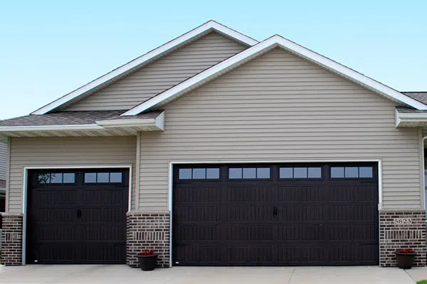 Garage Door Solution Service Seattle, WA 206-866-0691 - res-gdr-16m